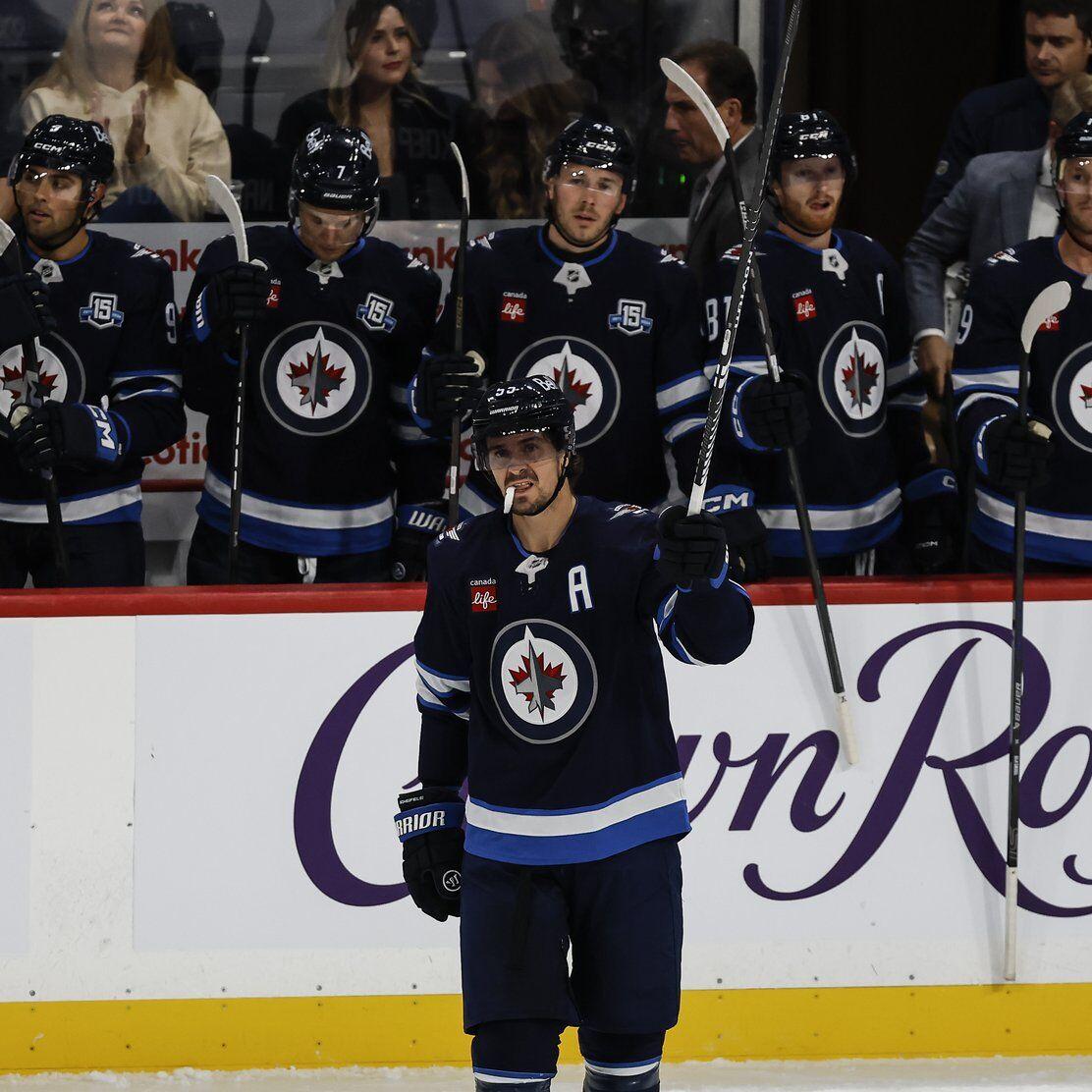 Jets' Scheifele soaks up milestone moment in 4-1 win over Predators